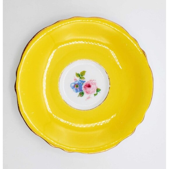 Paragon Vintage Double Warrant Yellow Cabbage Rose Bone China Teacup And Saucer - Picture 10 of 12